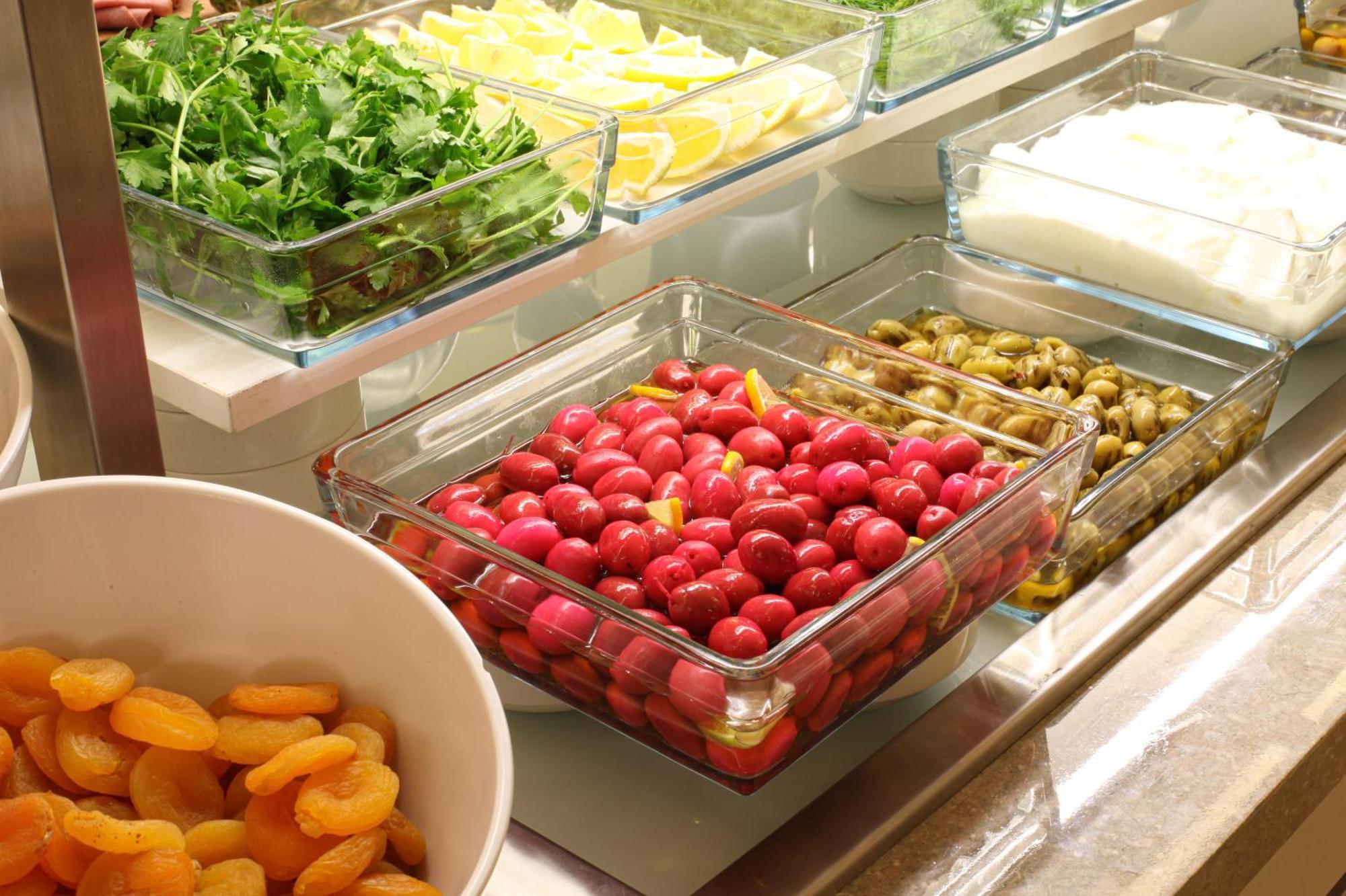 Bentley Hotel Bosphorus - Special Class Istanbulská provincie Exteriér fotografie A salad bar